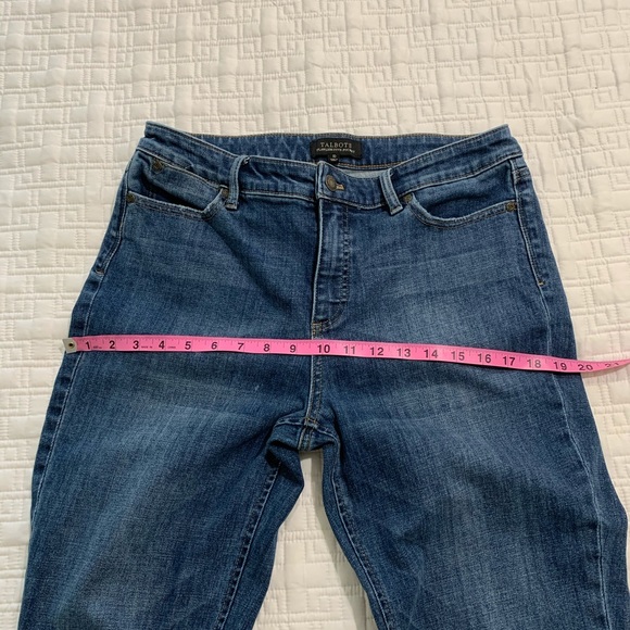 Blue jeans with frayed hem, ankle length - Picture 7 of 9